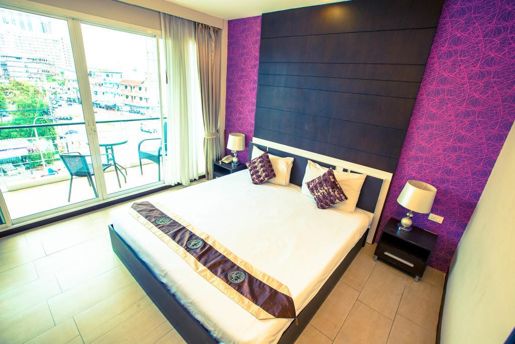 The Circle Residence Praia de Jomtien Exterior foto